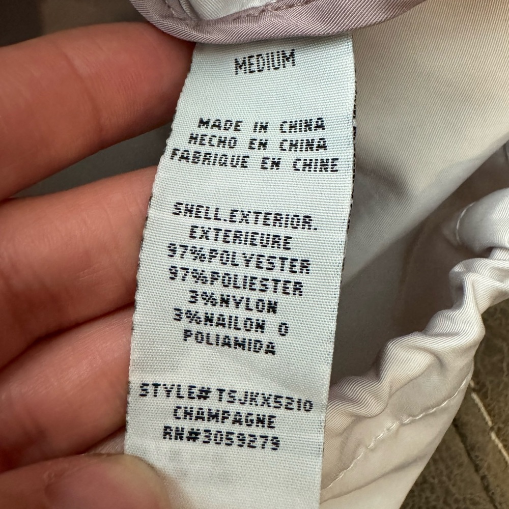 Thread Supply White windbreaker jacket with hood size Medium - Picture 5 of 5